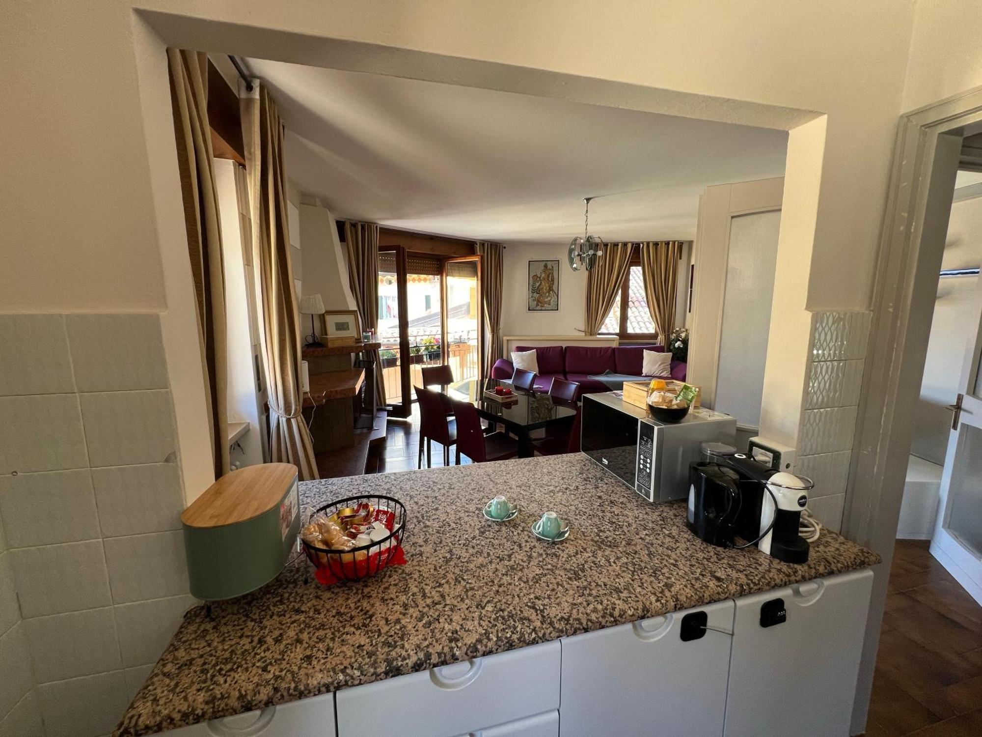 B&B Al Vittoriale Da Maja 加尔多内-里维耶拉 外观 照片