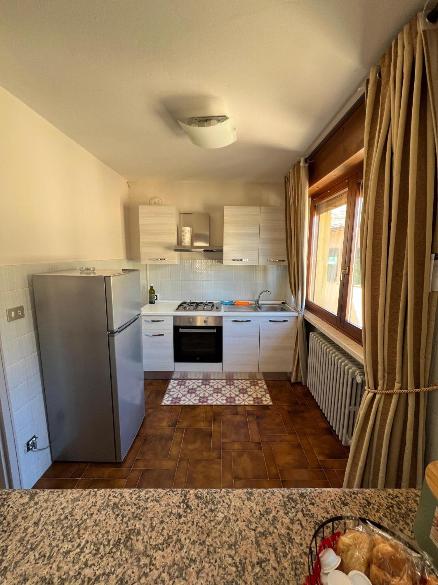 B&B Al Vittoriale Da Maja 加尔多内-里维耶拉 外观 照片