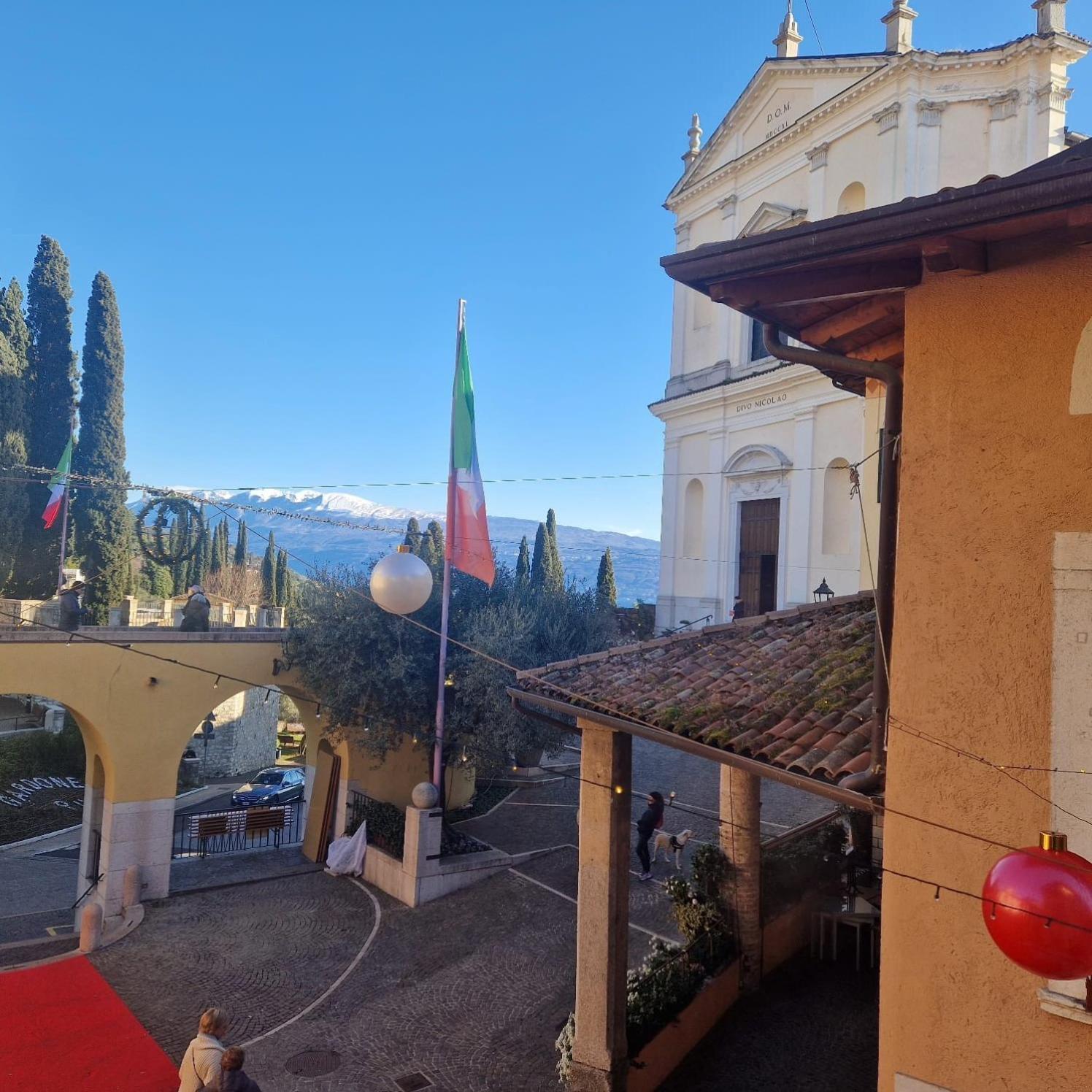 B&B Al Vittoriale Da Maja 加尔多内-里维耶拉 外观 照片