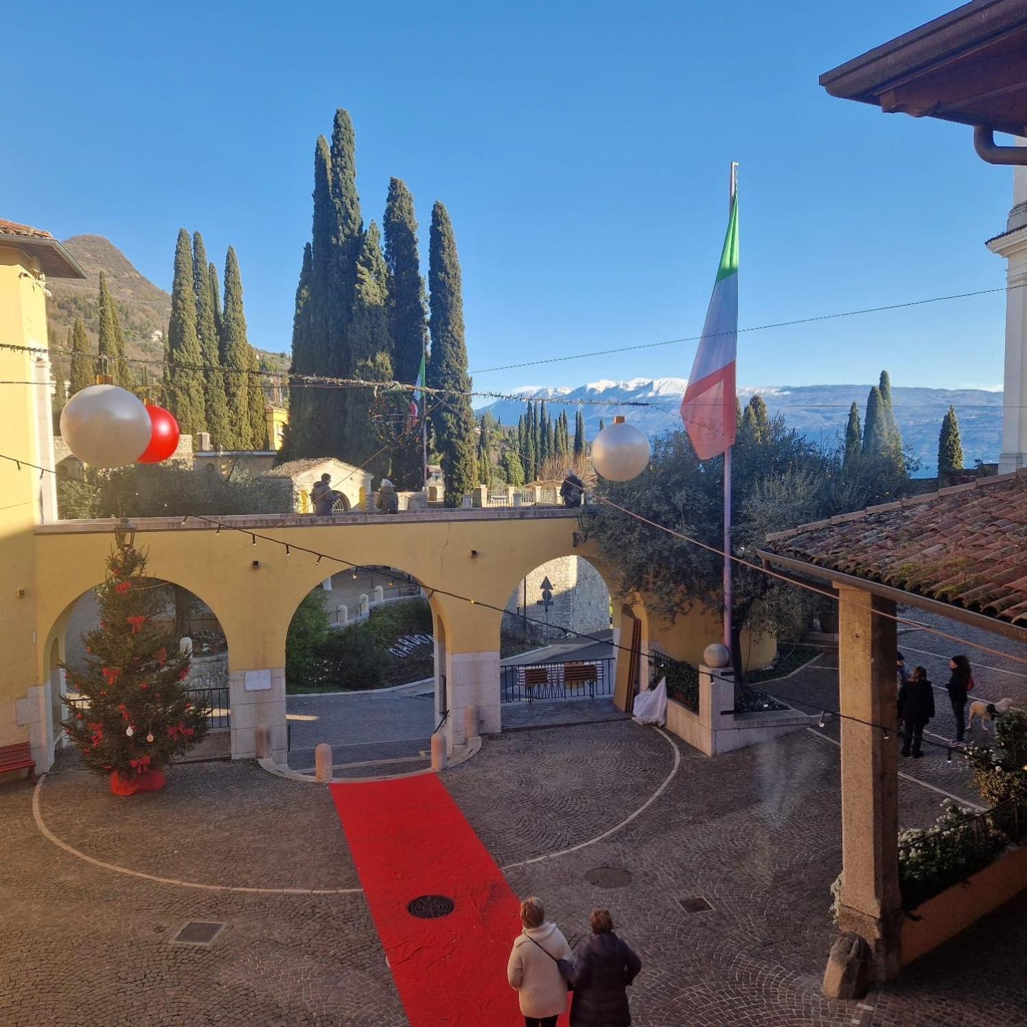 B&B Al Vittoriale Da Maja 加尔多内-里维耶拉 外观 照片