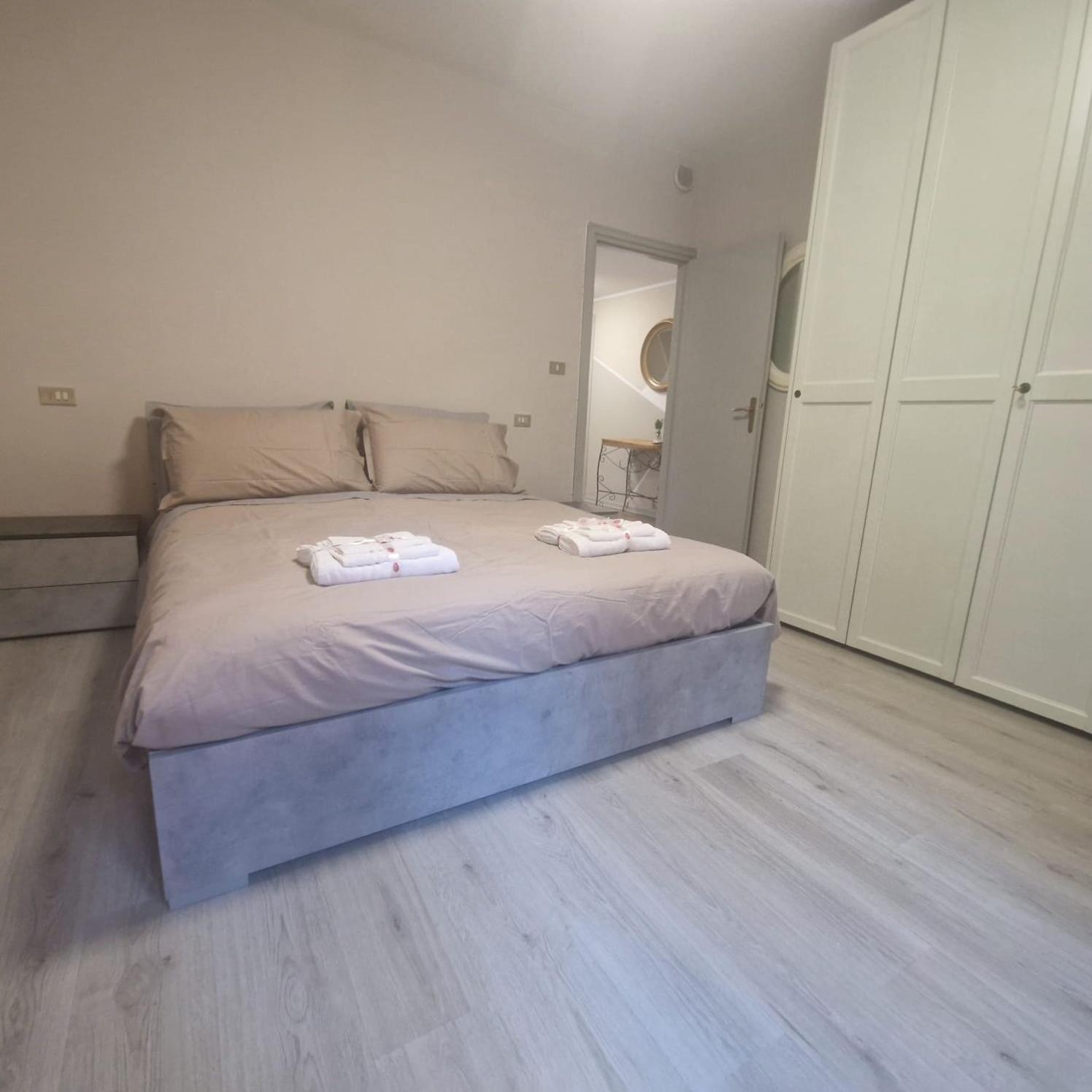 B&B Al Vittoriale Da Maja 加尔多内-里维耶拉 外观 照片