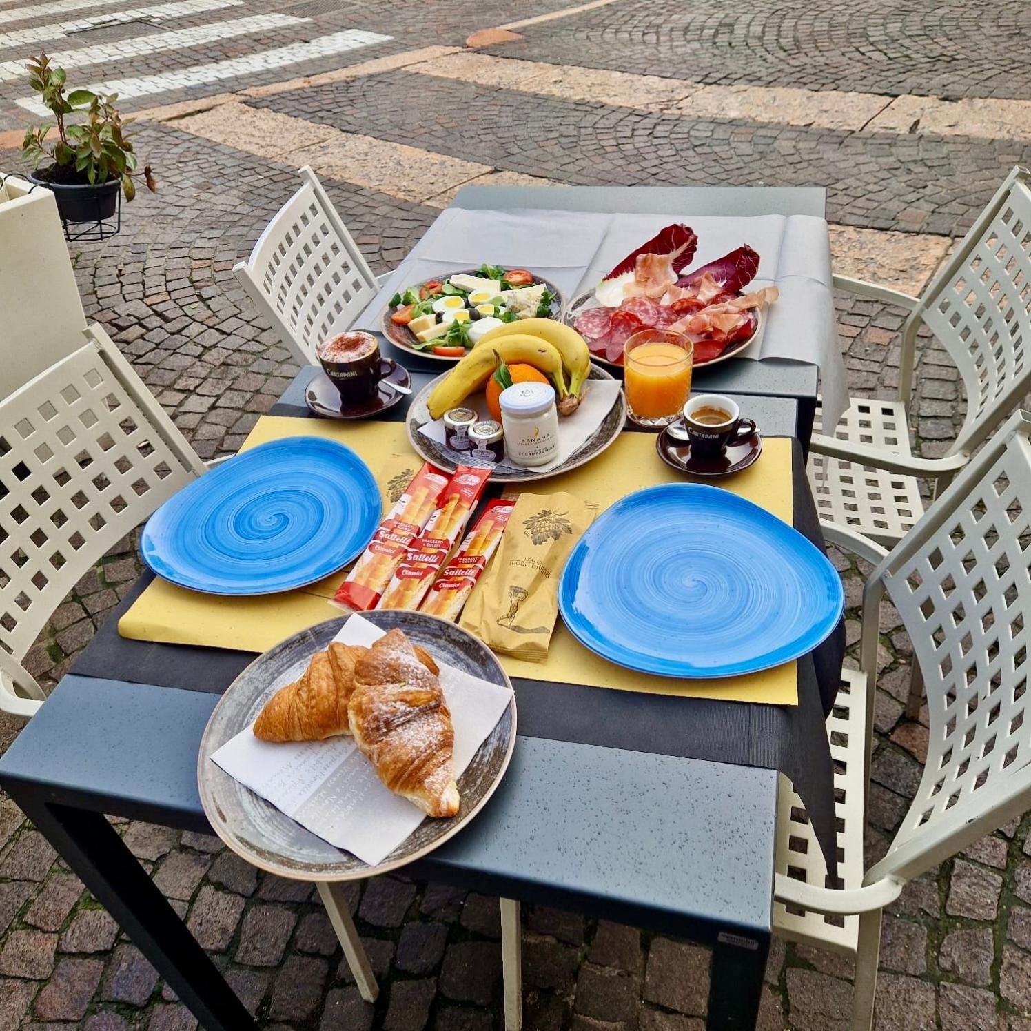 B&B Al Vittoriale Da Maja 加尔多内-里维耶拉 外观 照片