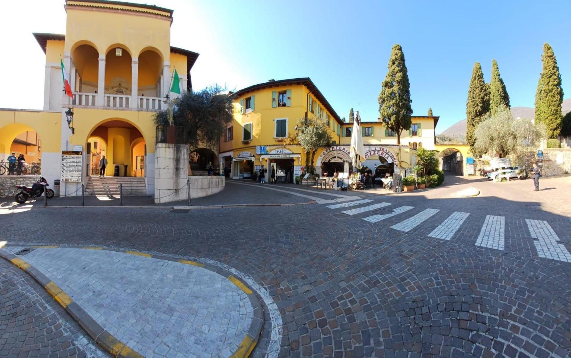 B&B Al Vittoriale Da Maja 加尔多内-里维耶拉 外观 照片